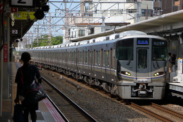 225系2次車(104)