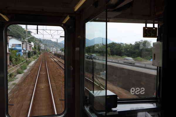 国道1号と並走