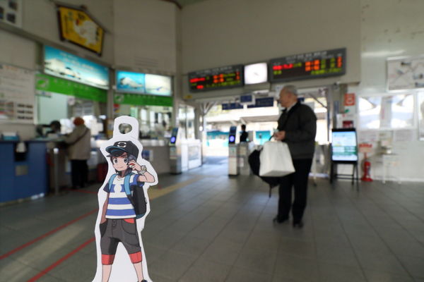 紀伊田辺駅改札口とヨウ君