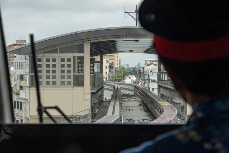 首里駅到着前