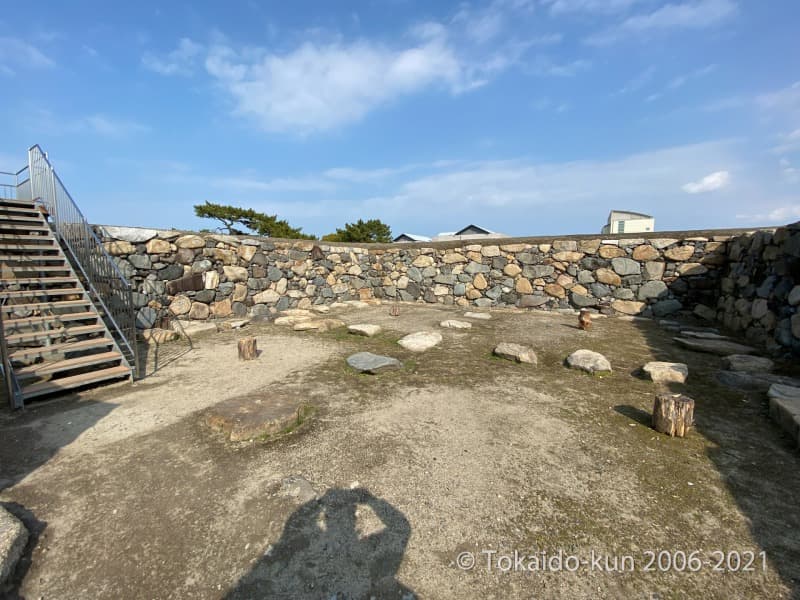 高松城の天守台(立入可能)